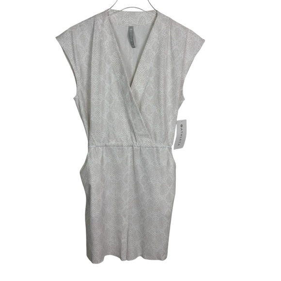 Athleta NWT Marlow Printed Romper Size Small - Picture 1 of 9